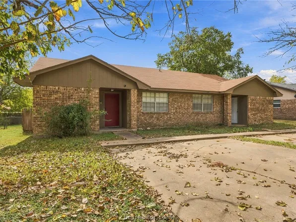 1432/1434 Hawk Tree Dr, College Station, TX 77845