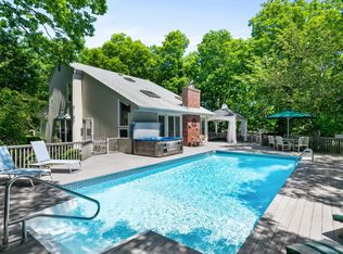 17 Crossways, East Hampton, NY 11937