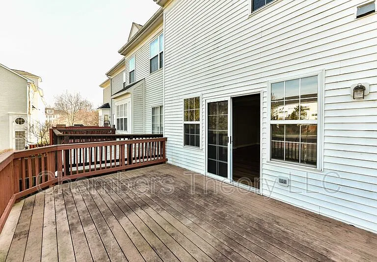 2017 Capstone Cir — Photo 26