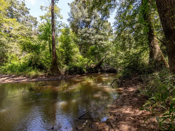 1255 Lee Turner Rd, Cleveland, TX 77328