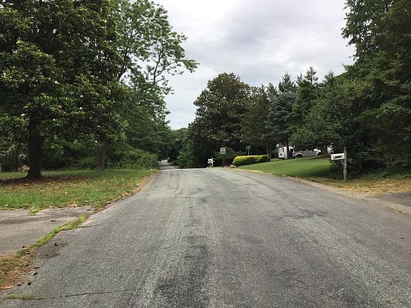 4th image of 9916 Oldfield Dr