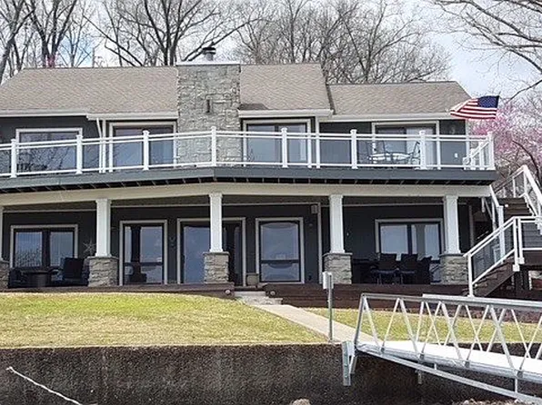 418 Kings Point Dr, Camdenton, MO 65020