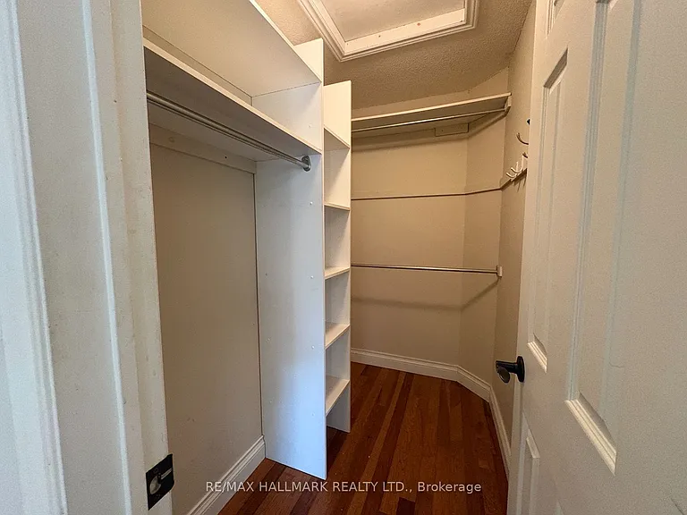 34 Theobalds Cir — Photo 14