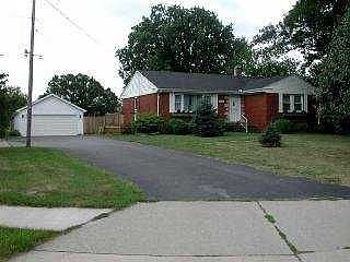 2nd image of 10629 Avenue Rd