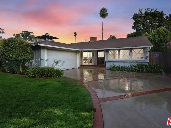 13814 Kittridge St, Valley Glen, CA 91405