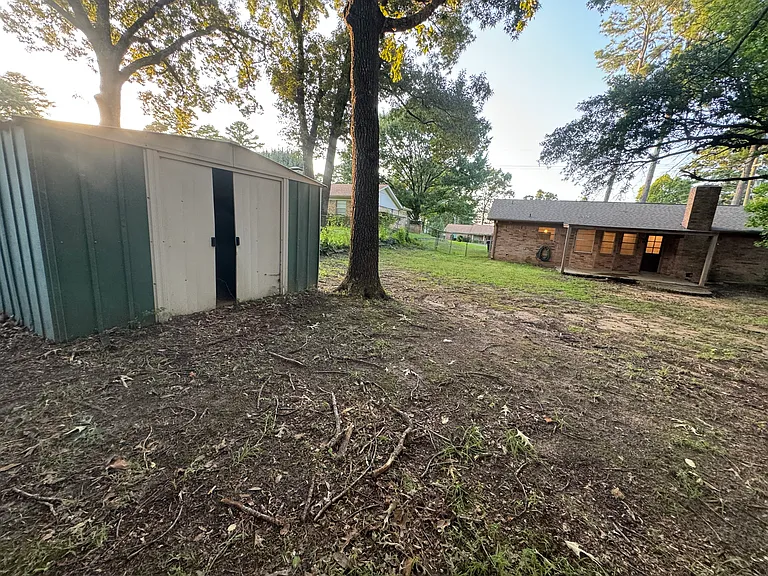 1302 Blueridge Pkwy — Photo 36