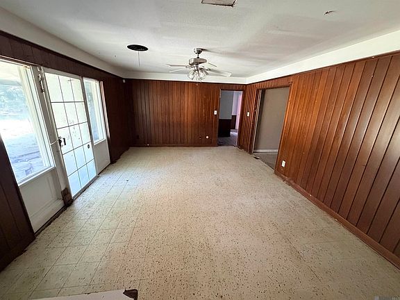 3rd image of 9245 Samoa Ave