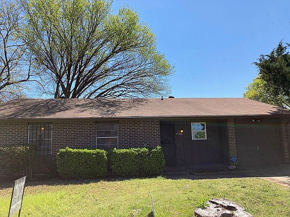 3rd image of 4126 Clark College Dr