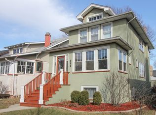940 Gunderson Ave, Oak Park, IL 60304