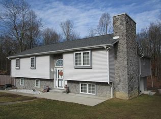 270 Country Roads Ests, Shady Spring, WV 25918