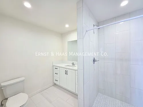321 Chestnut Ave Photo 1