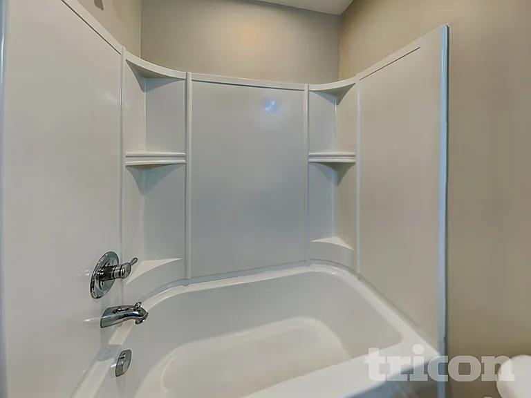 409 Eastfair Dr — Photo 14