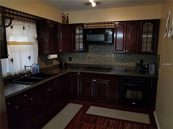 5th image of 6107 Chantry St