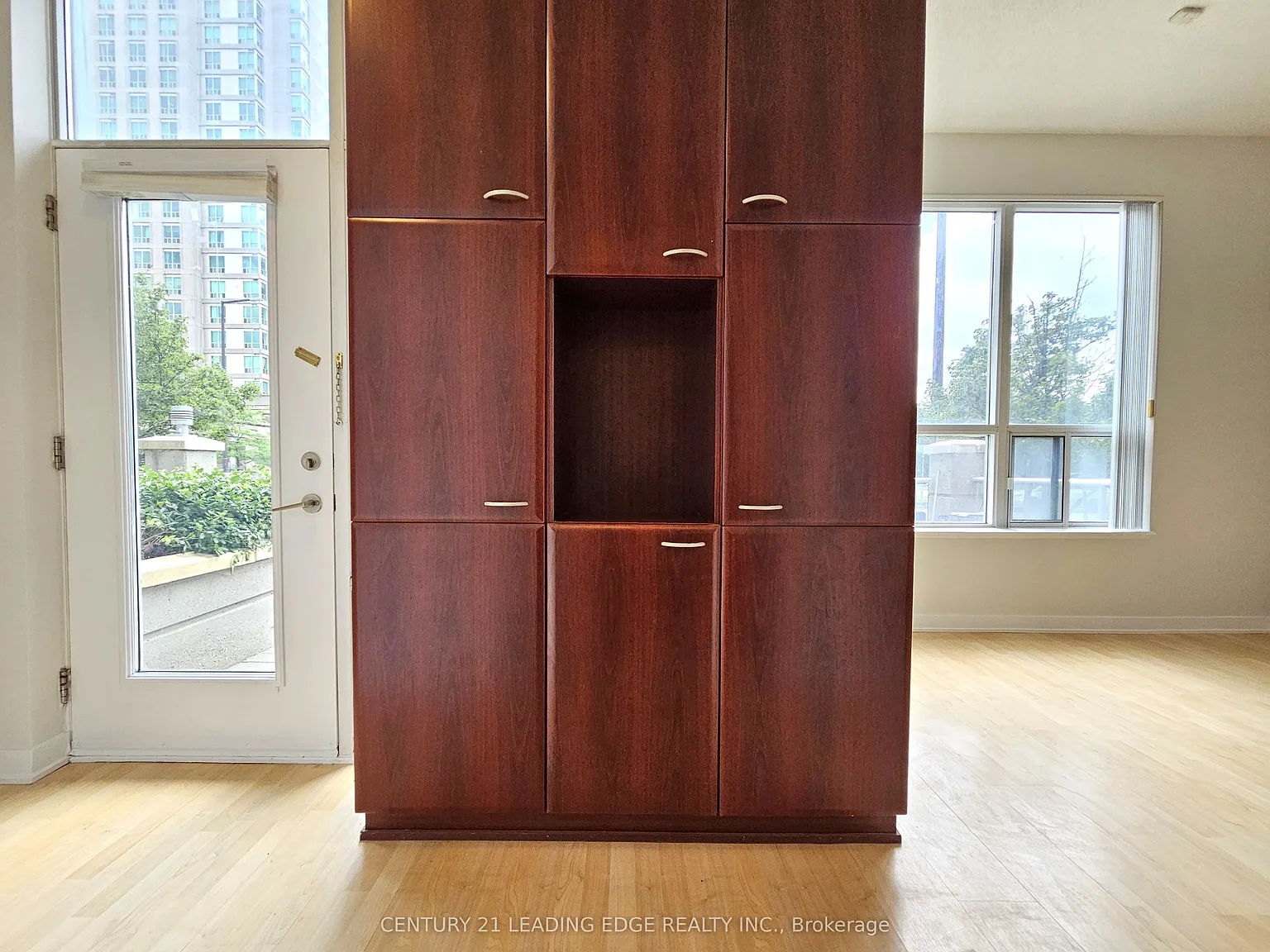 3 bed, $2,800 — Photo 4