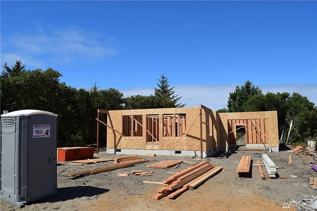 370 N Razor Clam Dr SW photo 1