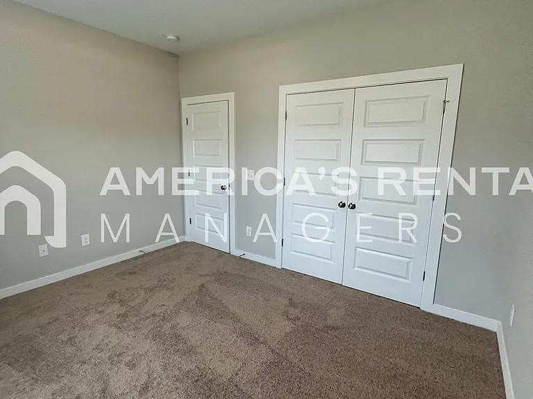 10317 Middleton Rd — Photo 38