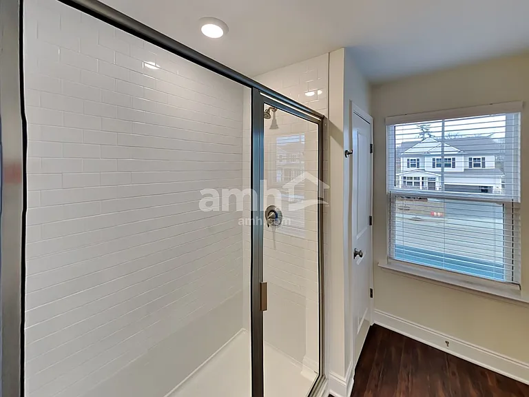 2011 Williamshire Ln — Photo 14