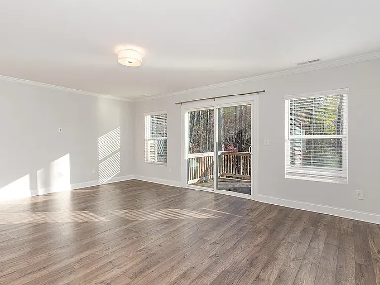 620 Parkington Ln — Photo 23