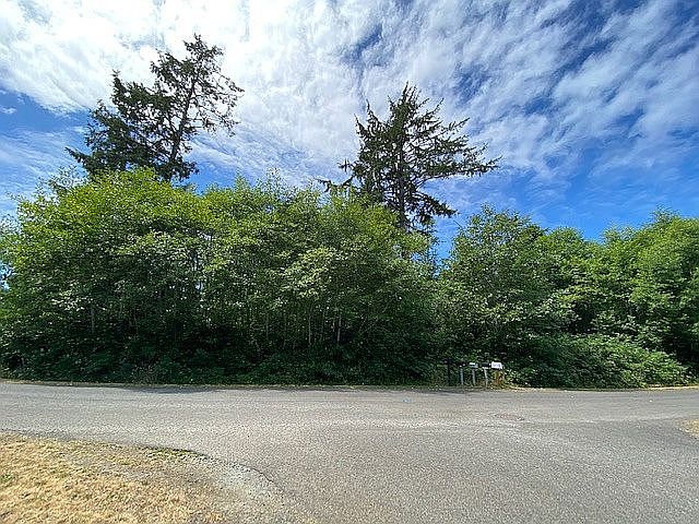 1st image of 35 Cedar Creek Cir