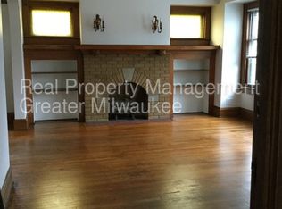 2810 N 52nd St, Milwaukee, WI 53210
