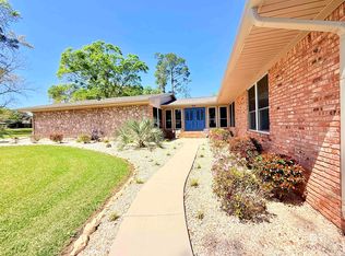 22121 Nelson St, Robertsdale, AL 36567