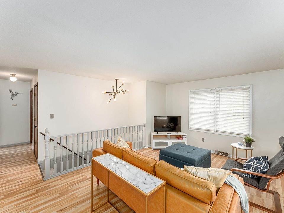 2256 Countrywood Dr SE, Kentwood, MI 49508 Zillow