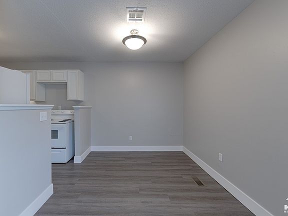 4th image of 1656 N Minneapolis St