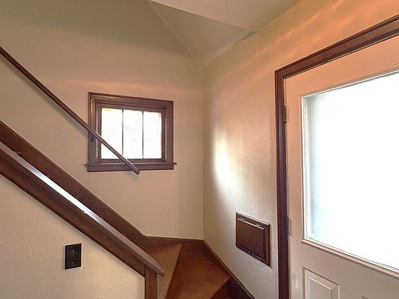 5th image of 519 Spruce St