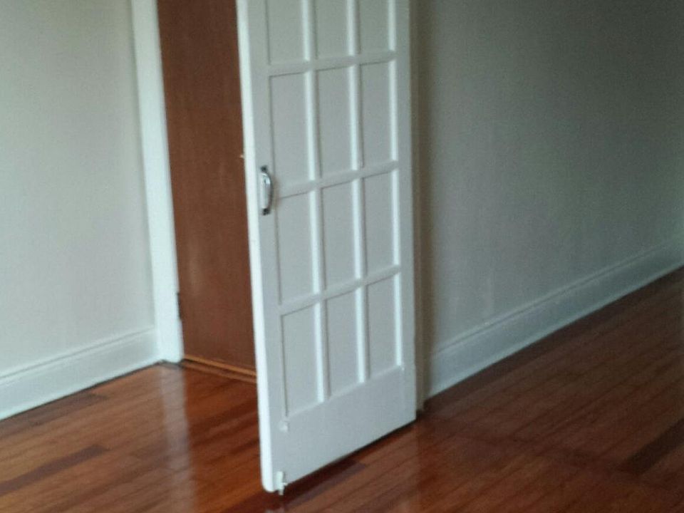 2nd image of 5317 Skillman Ave APT 2R