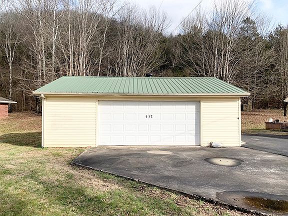 5th image of 612 Hospital Dr
