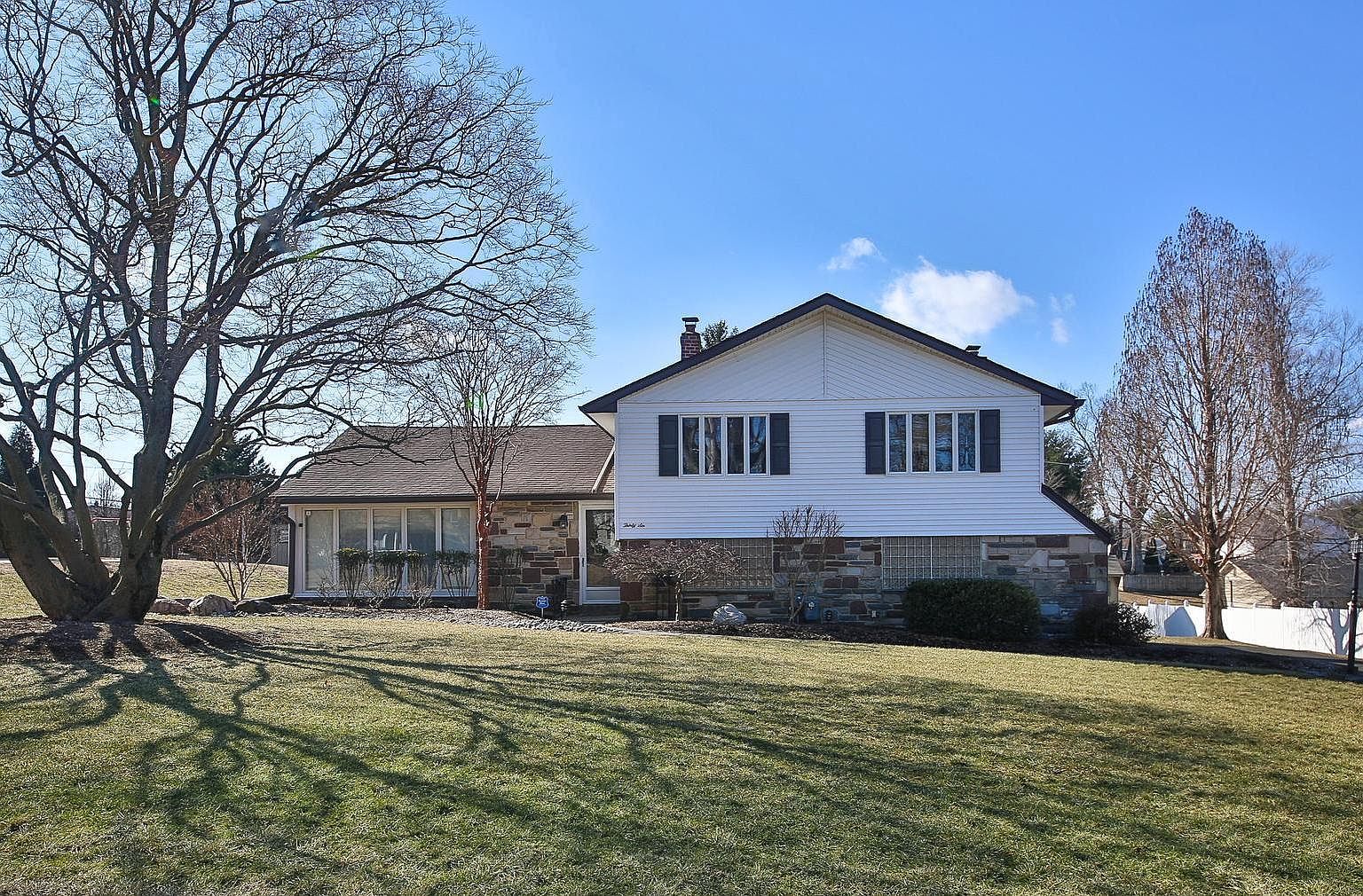 36 Chapel Hill Rd, Huntingdon Valley, PA 19006 | Zillow