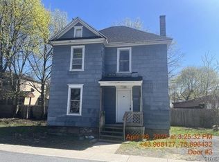 930 Riggs Ave, Watertown, NY 13601