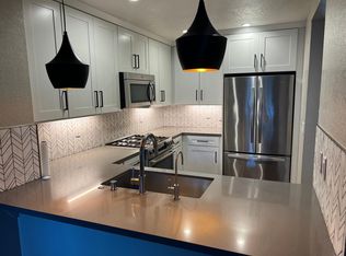 5634 Canterbury Dr, Culver City, CA 90230