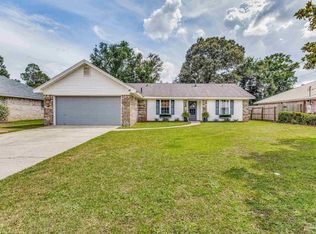 855 Valley Ridge Dr, Pensacola, FL 32514