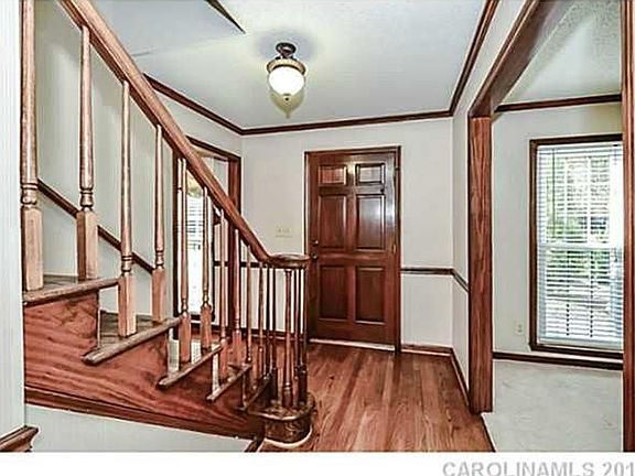 2nd image of 4803 Meadowridge Dr #76
