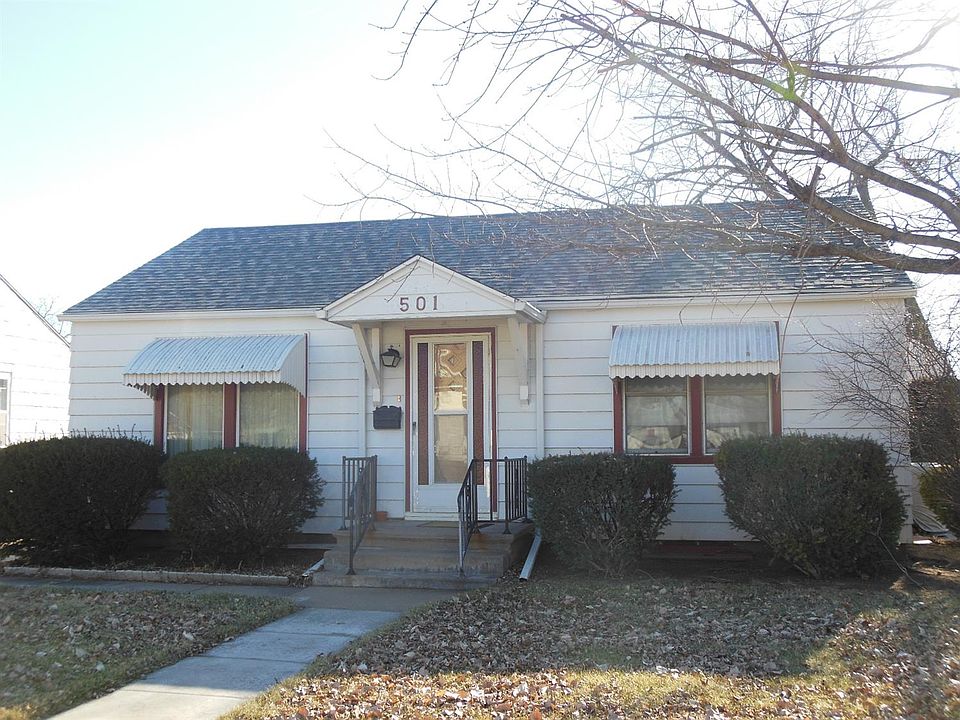 1st image of 501 E 4th St