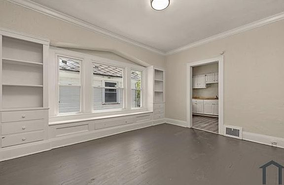 5th image of 11918 Griffing Ave