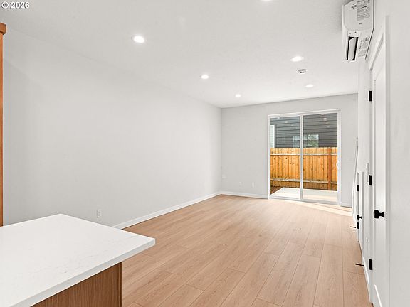 5th image of 7482 SE 51st Ave