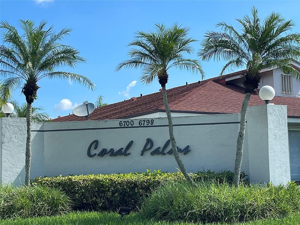 6796 N Pine Island Rd #6796