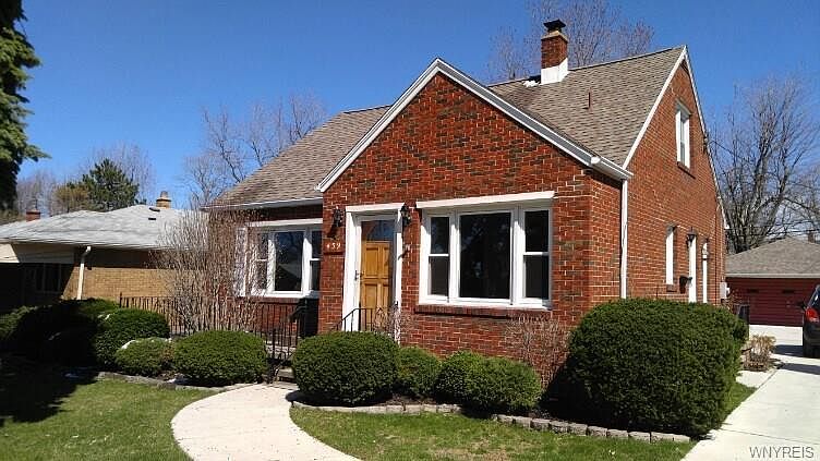 1st image of 439 Walton Dr
