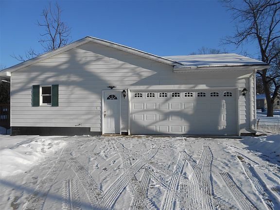 5th image of 324 W McArthur St
