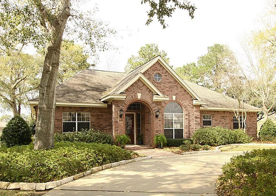 1st image of 9805 Twin Shores Dr