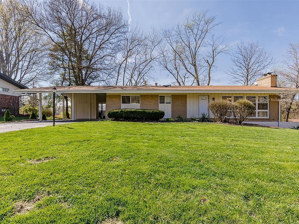 1st image of 81 Willow Brook Dr