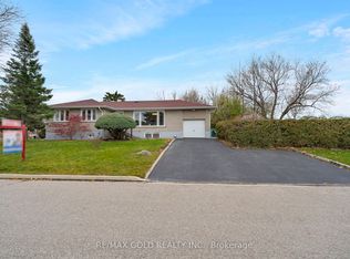10 Eringate Rd, Brampton, ON L6T3H5