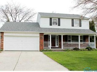 121 Hidden Cove St, Rossford, OH 43460