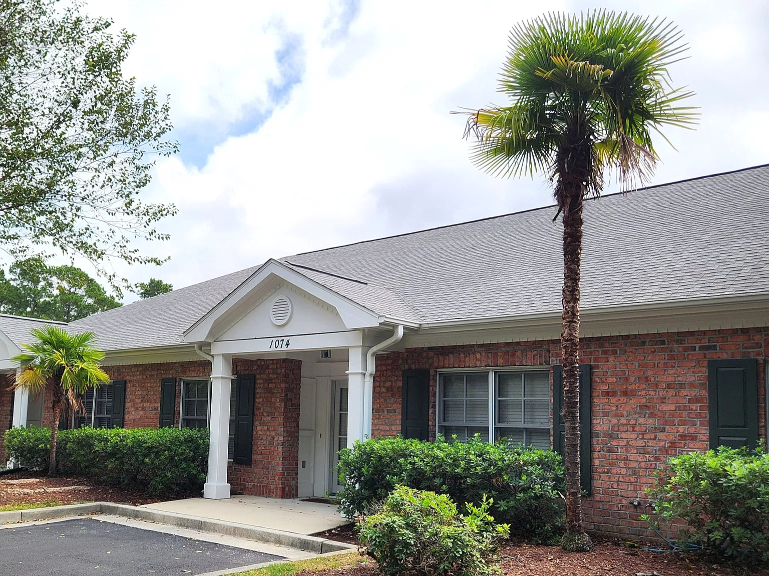 1074 Headwater Cove Ln — Photo 2