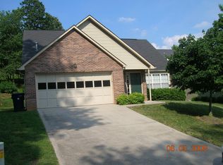 733 Settlers Pond Way, Knoxville, TN 37923