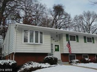 9216 Rolling View Dr, Lanham, MD 20706