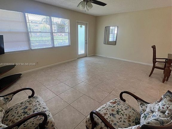 4th image of 1087 Cornwall E #1087