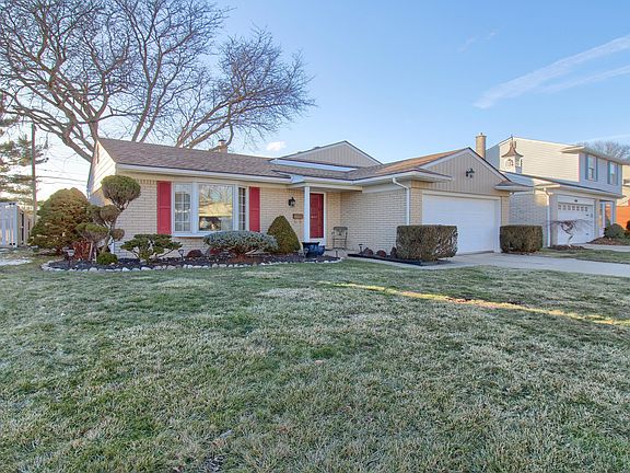 2nd image of 4122 Longmeadow Dr